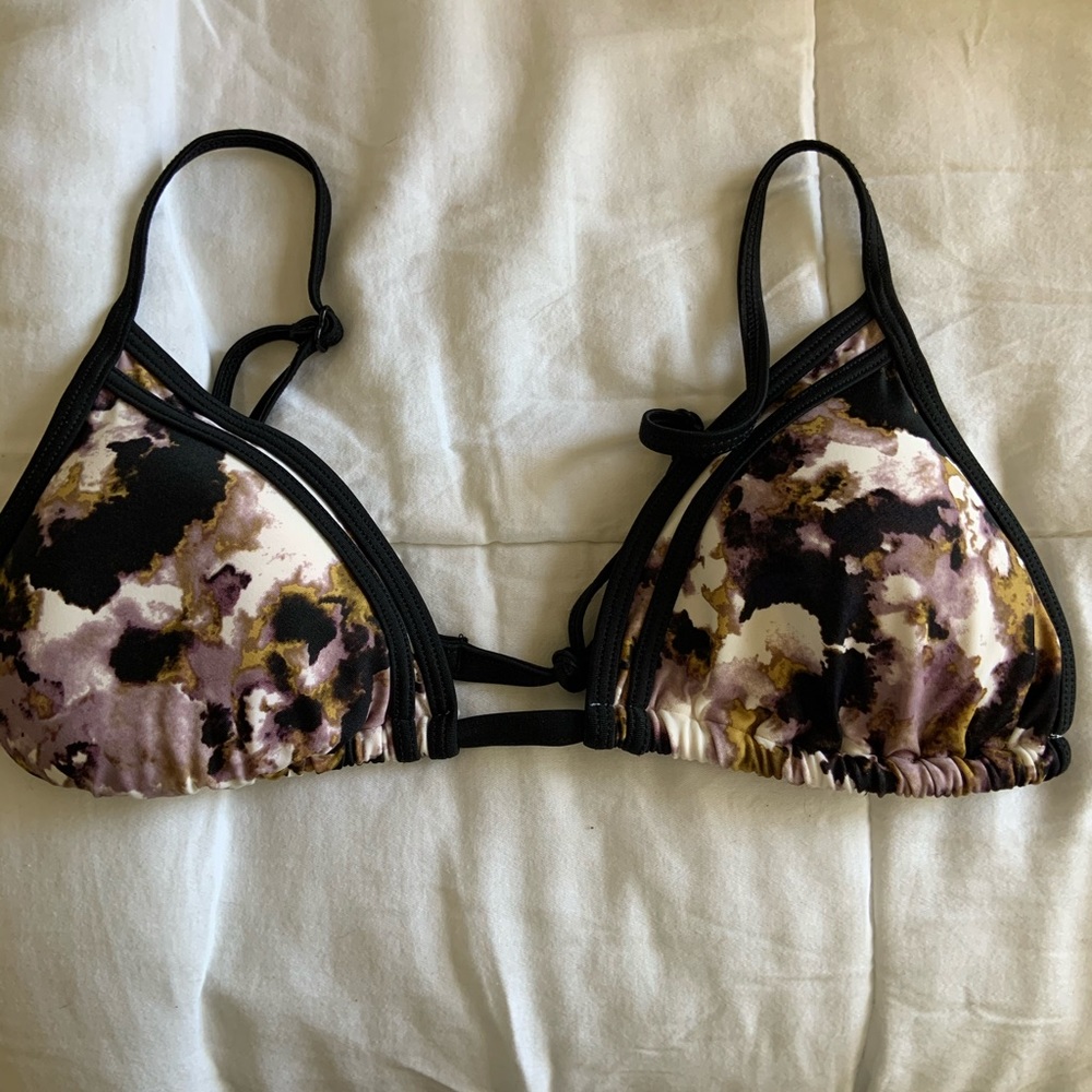 Rvca bathing suit top
